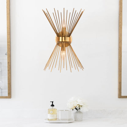 Messing Stervormige Wandlamp met Sculpturaal Stralend Ontwerp