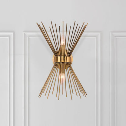 Messing Stervormige Wandlamp met Sculpturaal Stralend Ontwerp
