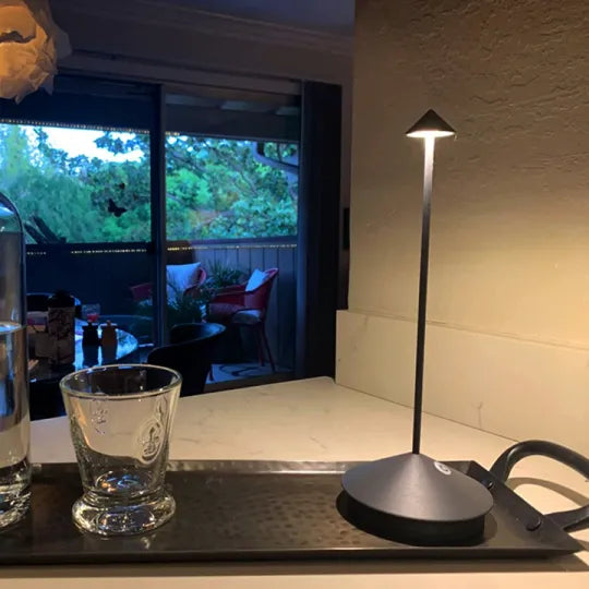 LumiPort Draadloze Tafellamp – Dimbare LED Verlichting voor Binnen & Buiten